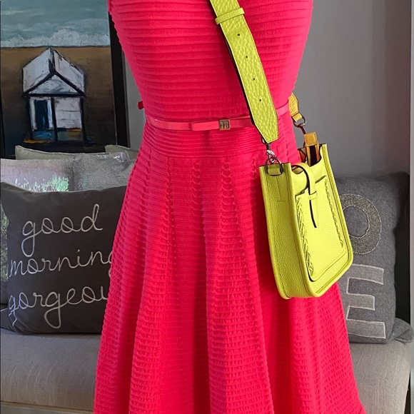 πππ TED BAKER LONDON FIT & FLARE BRIGHT PINK DRESS SIZE 3 TB. SIZE 6/8 πππ - Picture 3 of 11